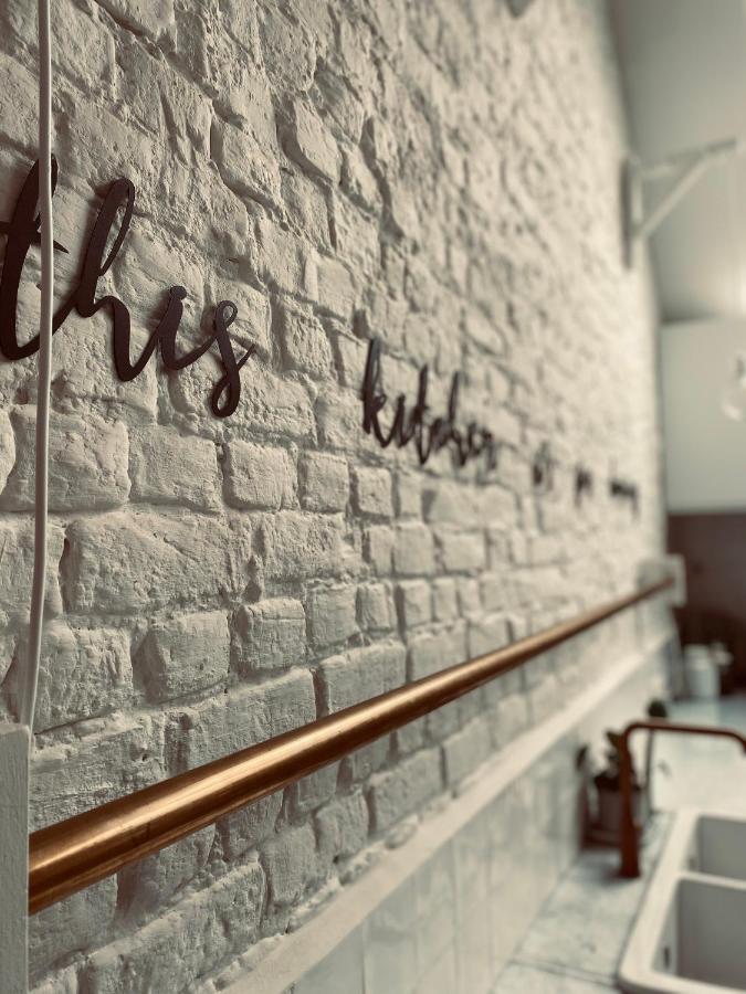Lichtrijke Loft Bij Restaurant Den Olifant Lägenhet Ieper Exteriör bild