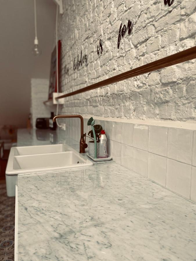 Lichtrijke Loft Bij Restaurant Den Olifant Lägenhet Ieper Exteriör bild