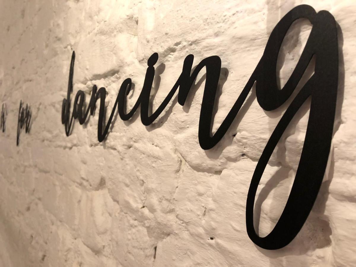 Lichtrijke Loft Bij Restaurant Den Olifant Lägenhet Ieper Exteriör bild